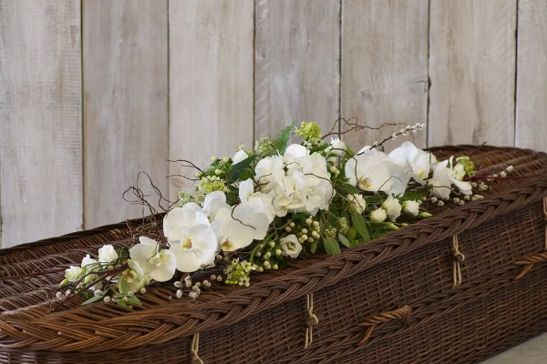 Arranjos florais funerários com orquídeas