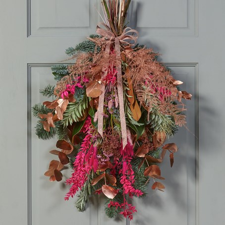 Trending Winter Door Decoration